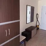 Sea View Апартамент *