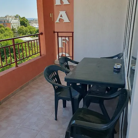 Sea View Апартаменты *